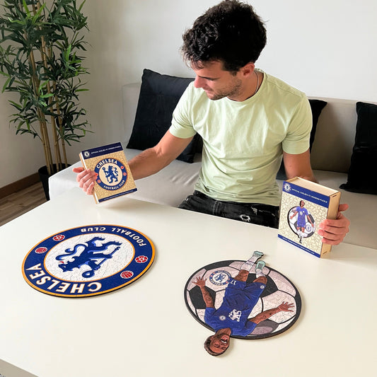 2 PACK Chelsea FC® Logo + Raheem Sterling