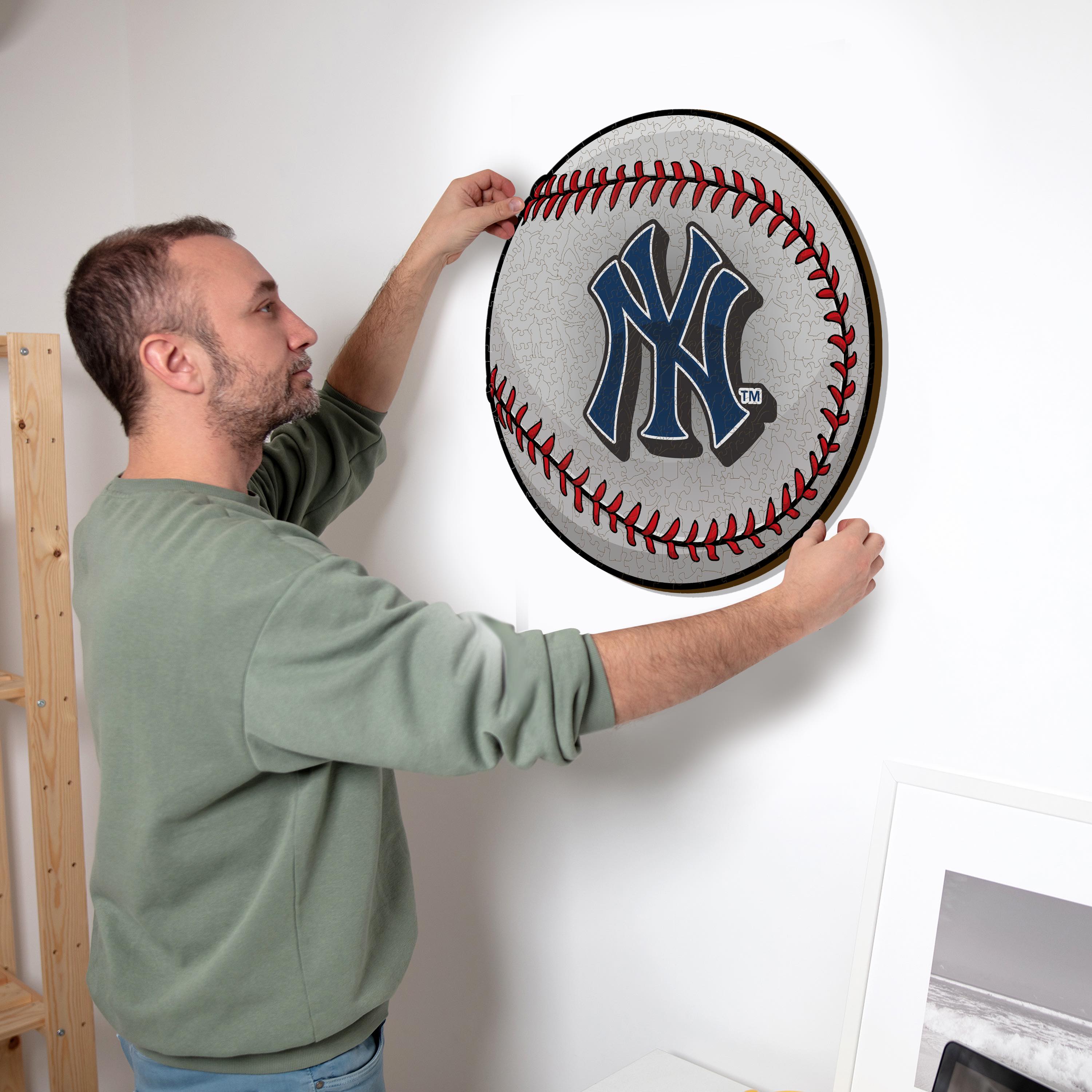 New York Yankees™ - Wooden Puzzle – Iconic Puzzles USA