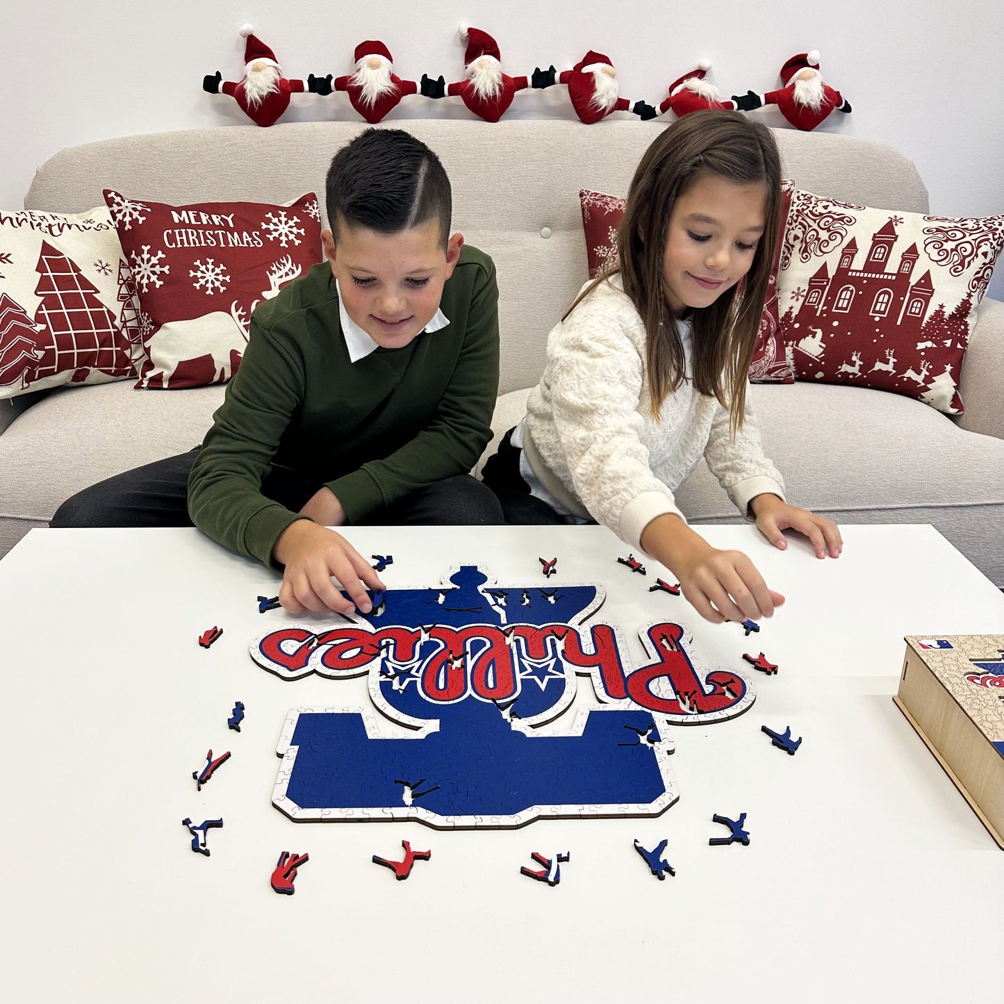 2 PACK Philadelphia Phillies™ Baseball + Primary Logo
